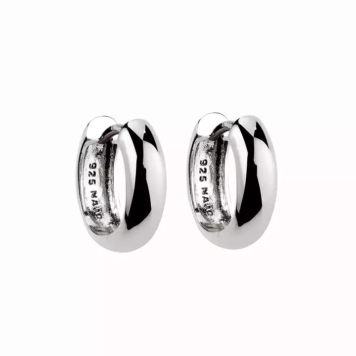 A Najo Hug Me Earring Silver