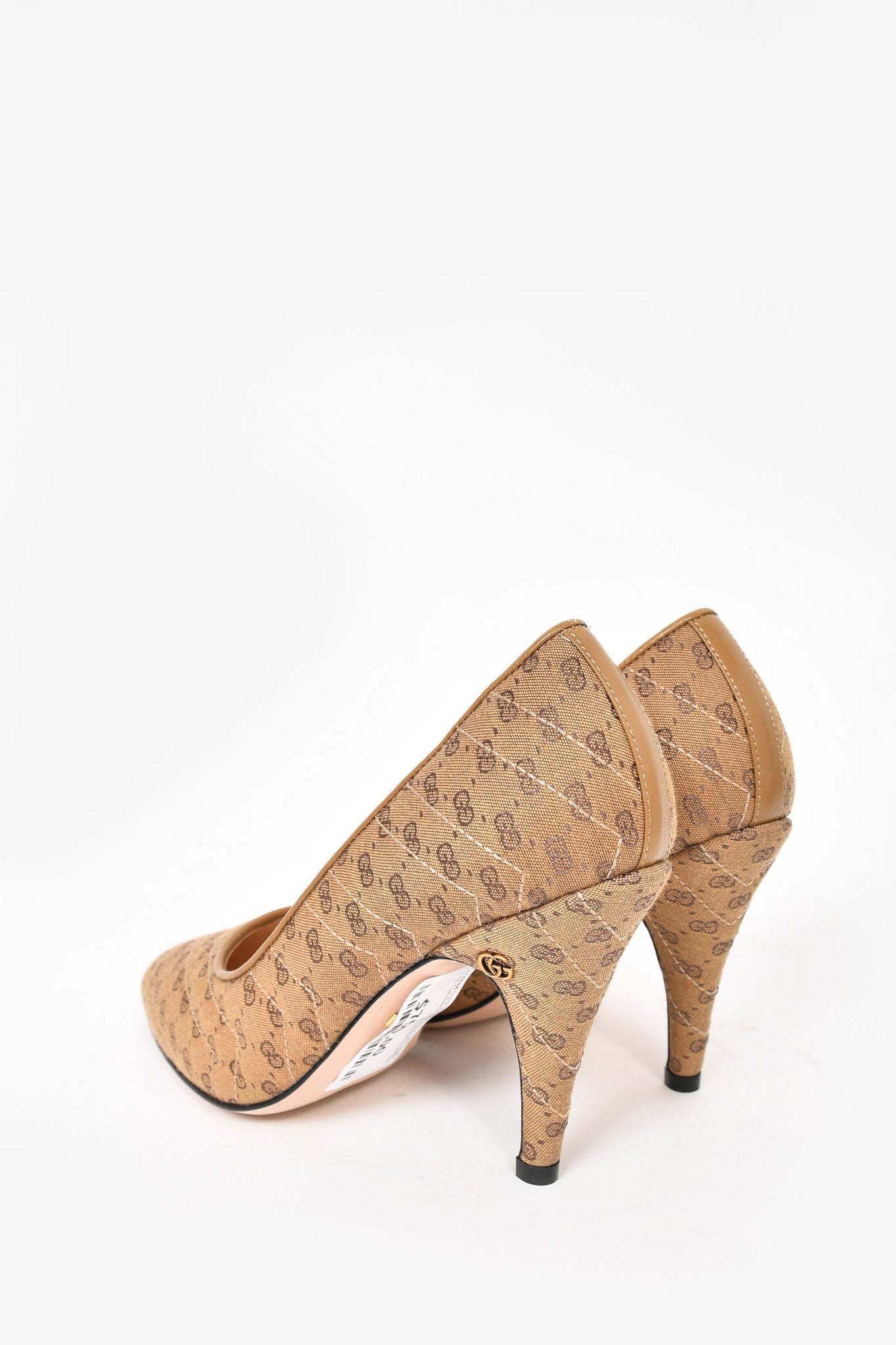 Gucci Beige Fabric 'GG' Logo Pointed Toe Heels sz 36