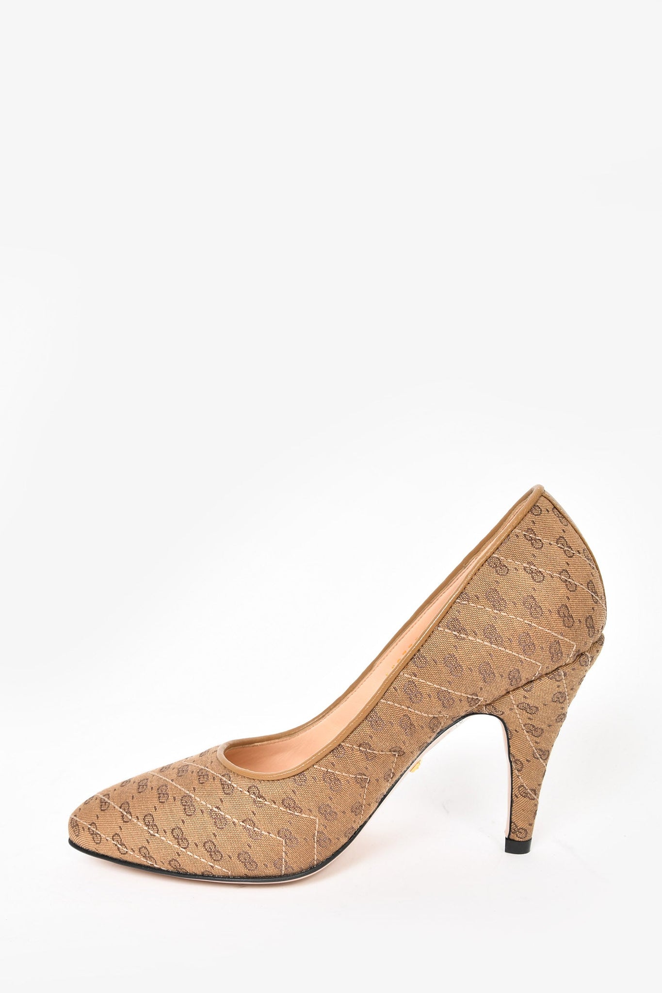 Gucci Beige Fabric 'GG' Logo Pointed Toe Heels sz 36