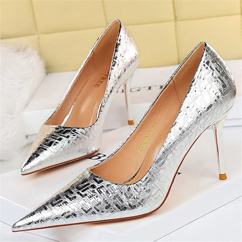 High Heels Gold Silver Pumps Pointed Toe Low Heels Lady Wedding Retro Luxury Shoes