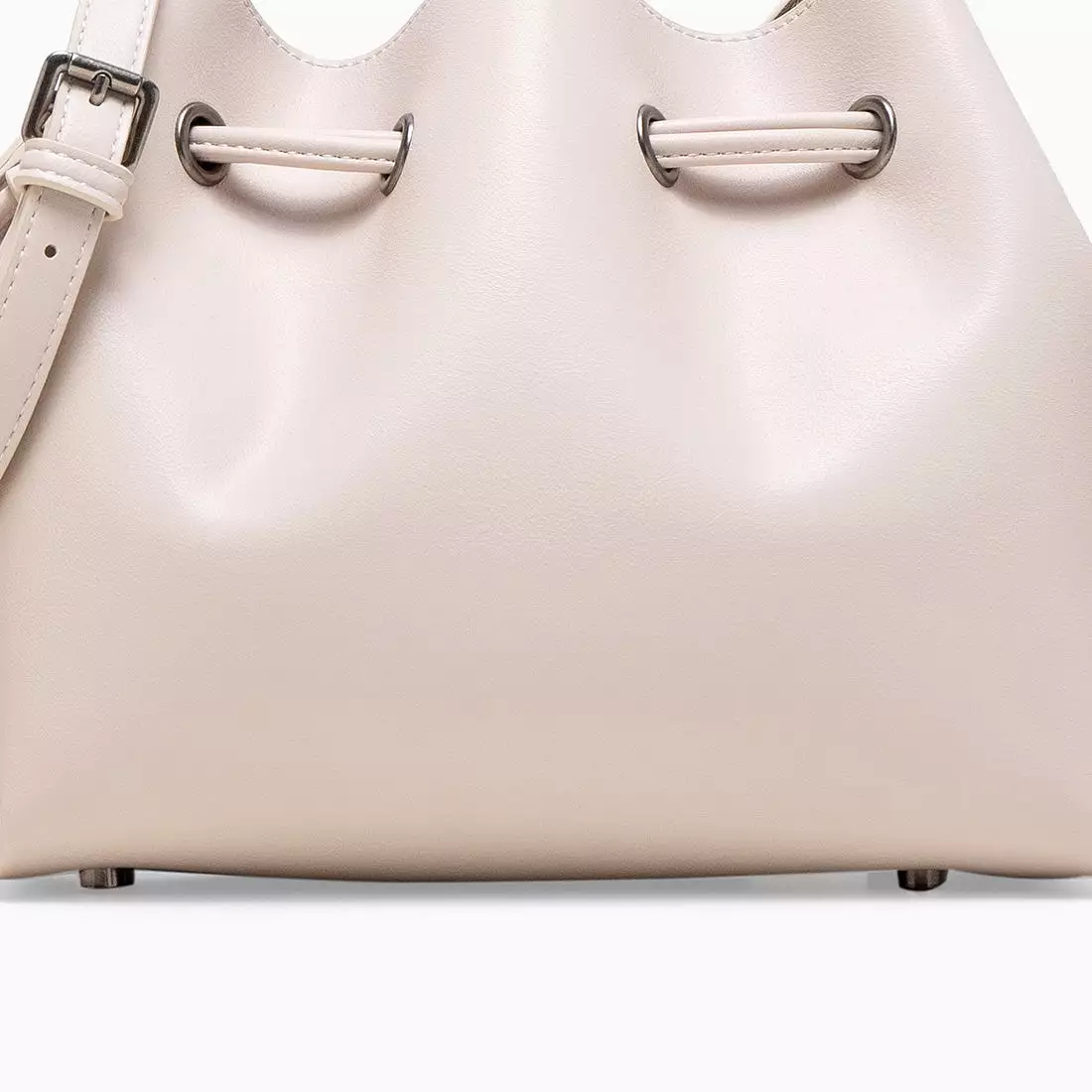 Lainey Bucket Bag