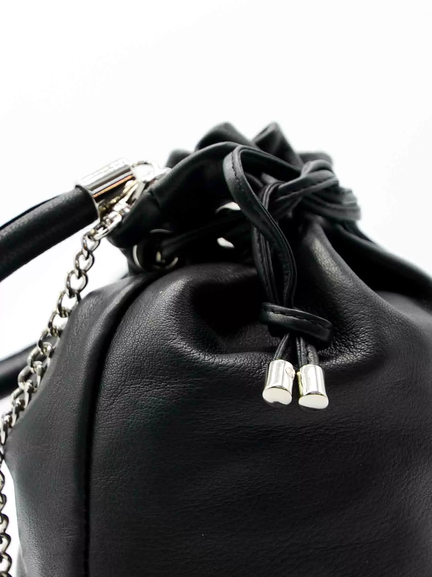 LEATHER BUCKET BAG