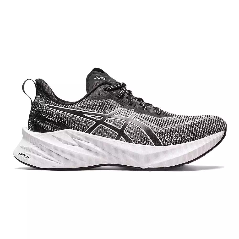 Women's Asics Novablast 3 LE, White/Black, 5.5 B Medium